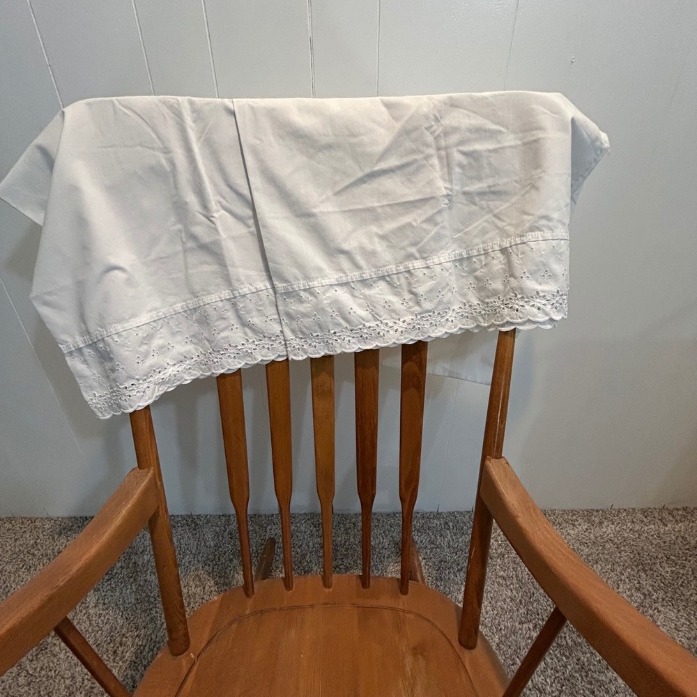 Two Danville by Dan River Vintage White Eyelet Lace Trim Percale‎ Pillowcases